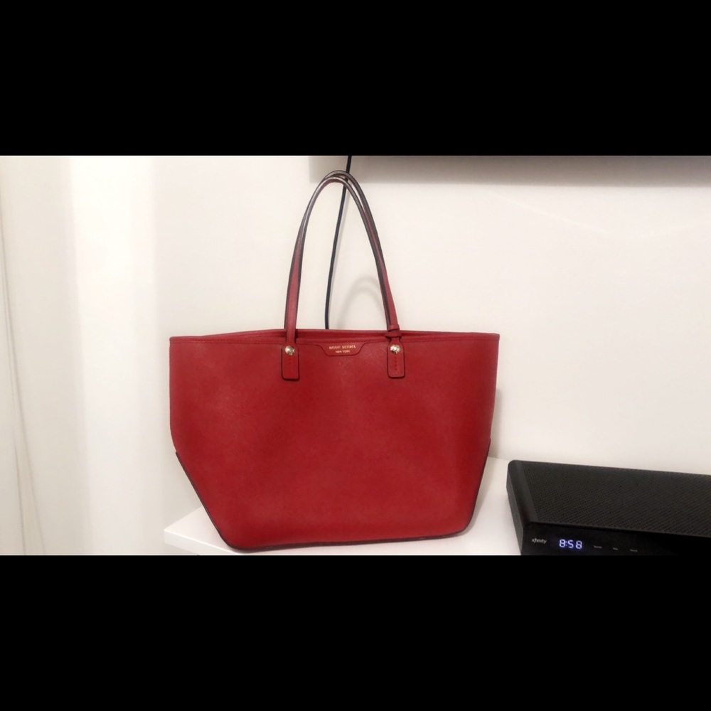 Red Henri Bendel tote